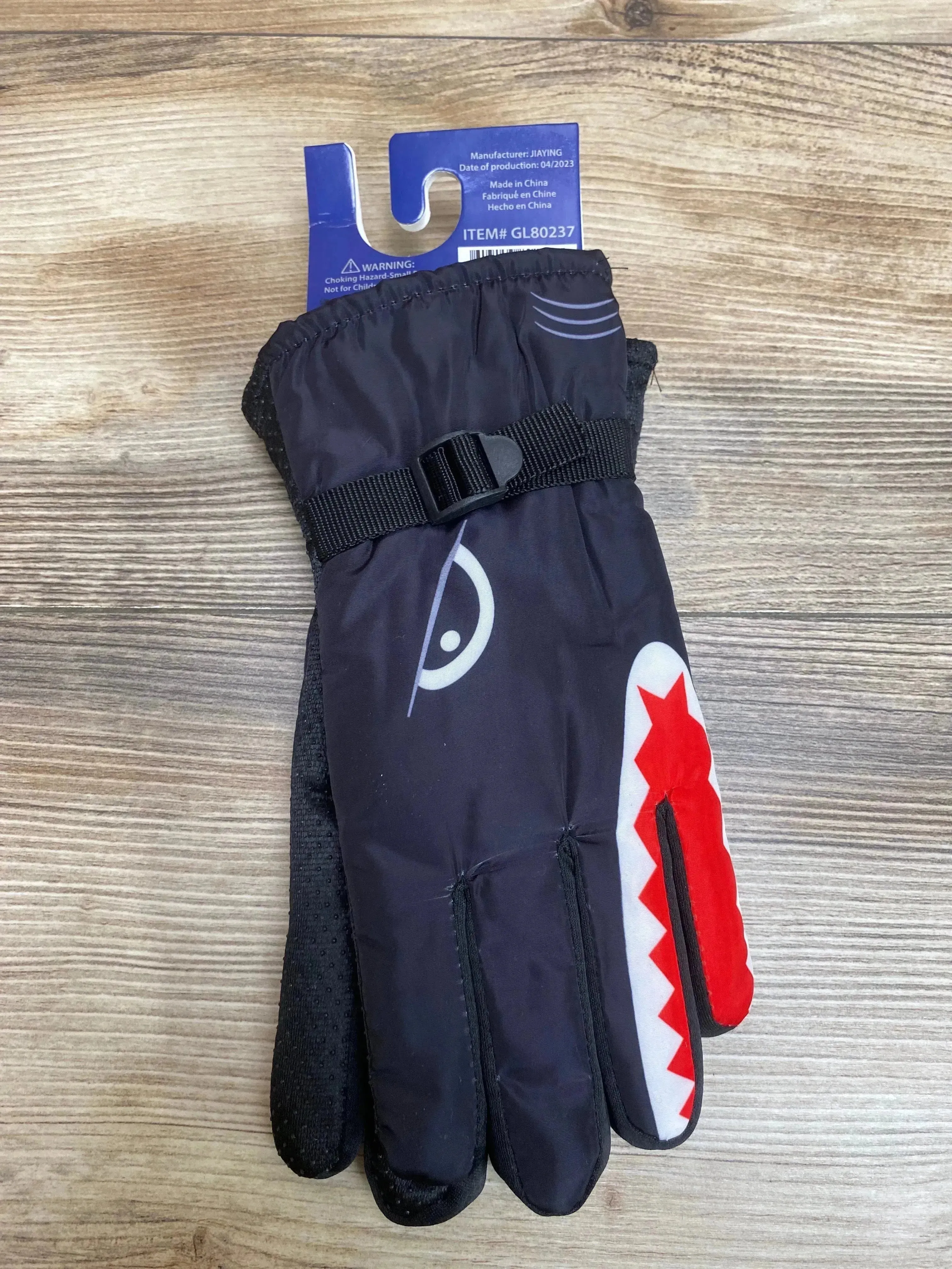 NEW ThermaWear Kid's Shark Winter Ski Gloves Black
