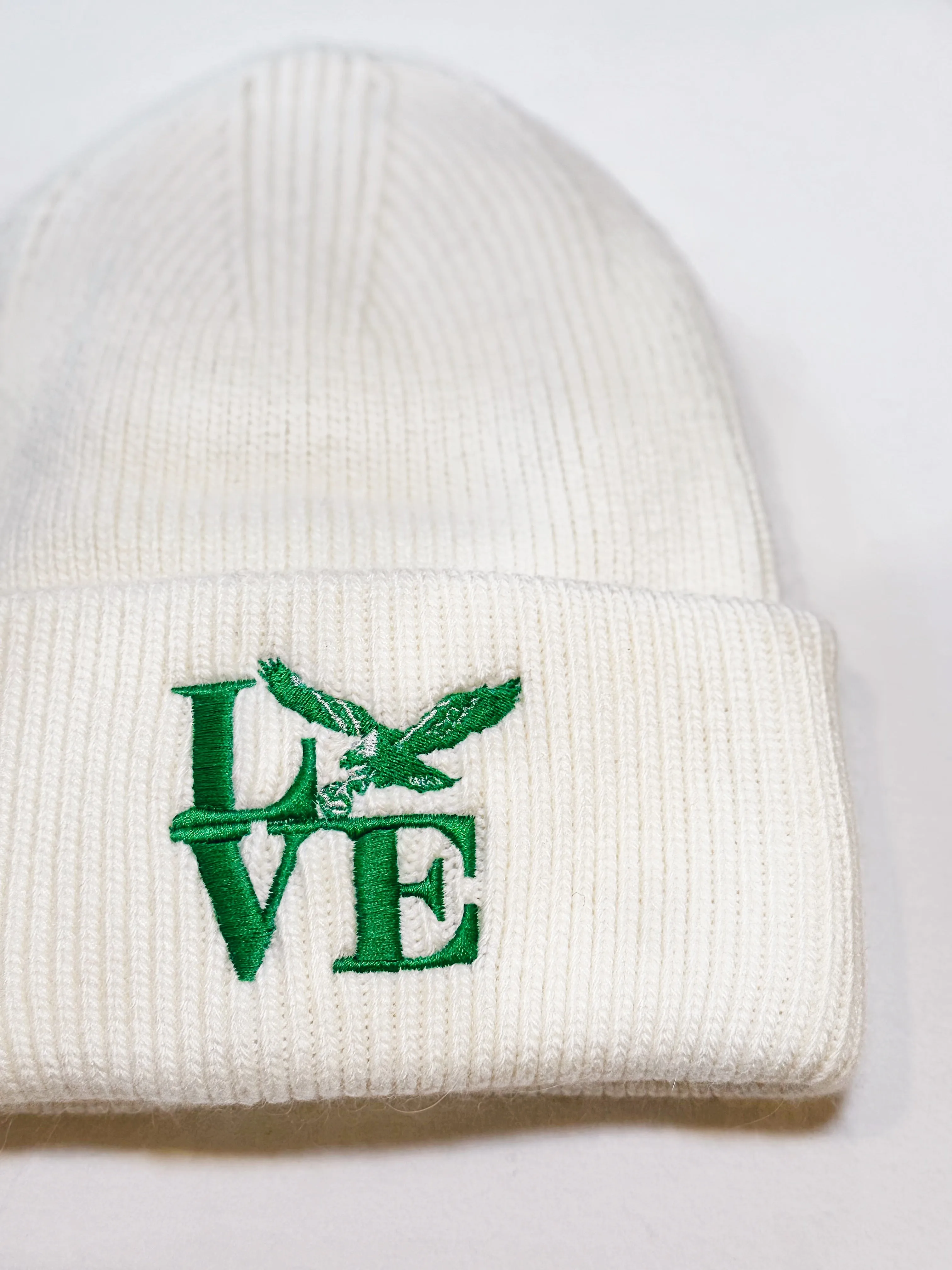 OVERSIZED RIBBED EAGLES BEANIE - IVORY LOVE